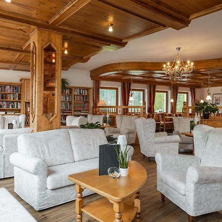 Hotel Asterbel Braies  Ngoại thất bức ảnh