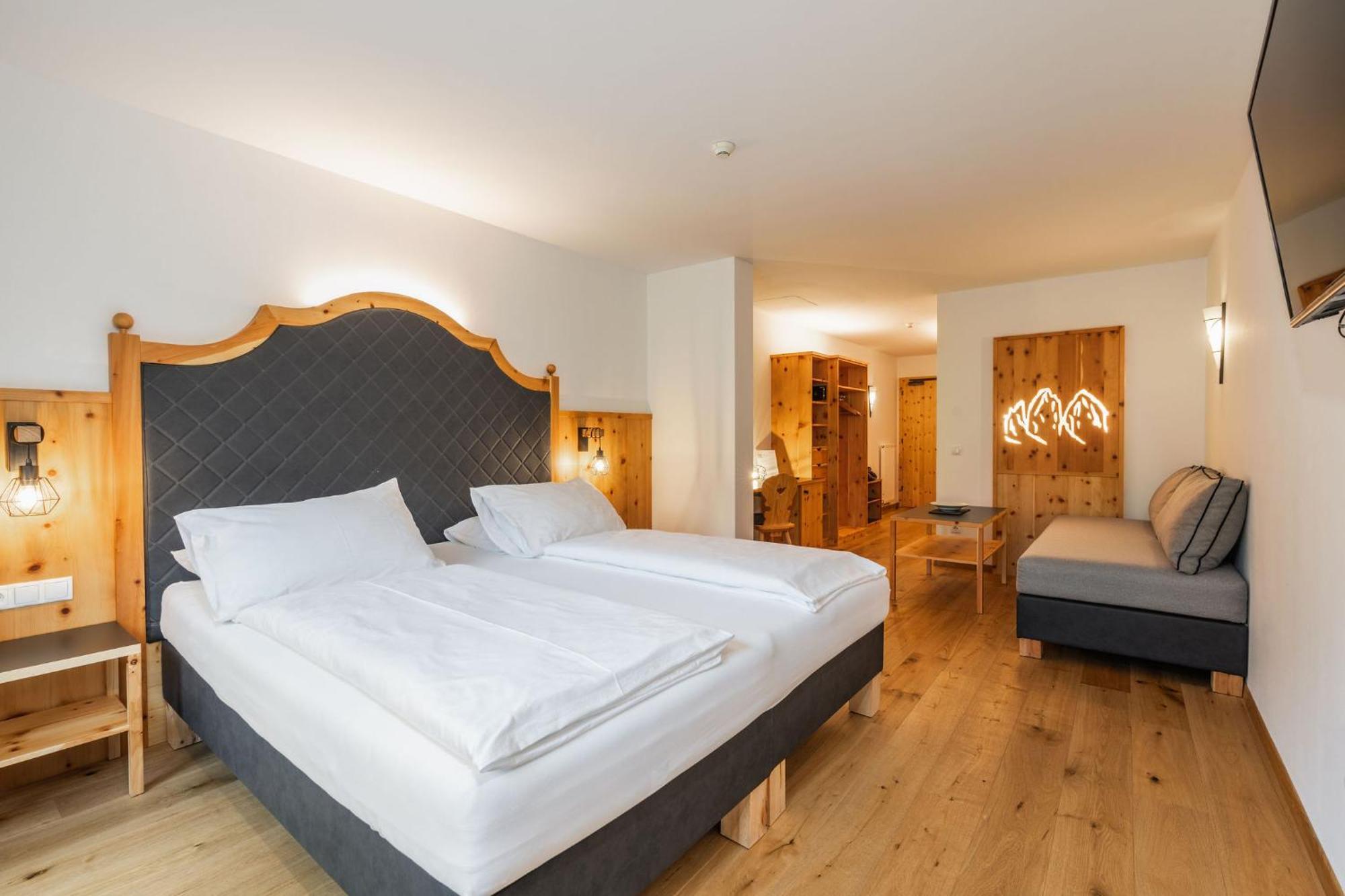 Hotel Asterbel Braies  Ngoại thất bức ảnh