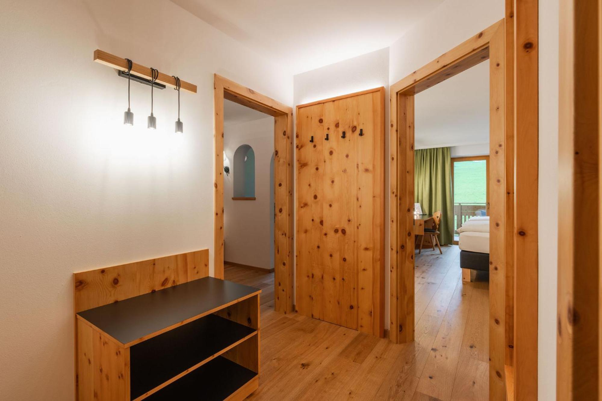 Hotel Asterbel Braies  Ngoại thất bức ảnh